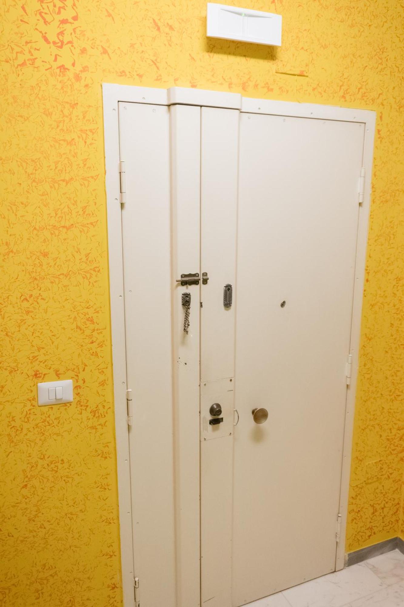 Domus Aurea Relax Room Salerno Exterior foto